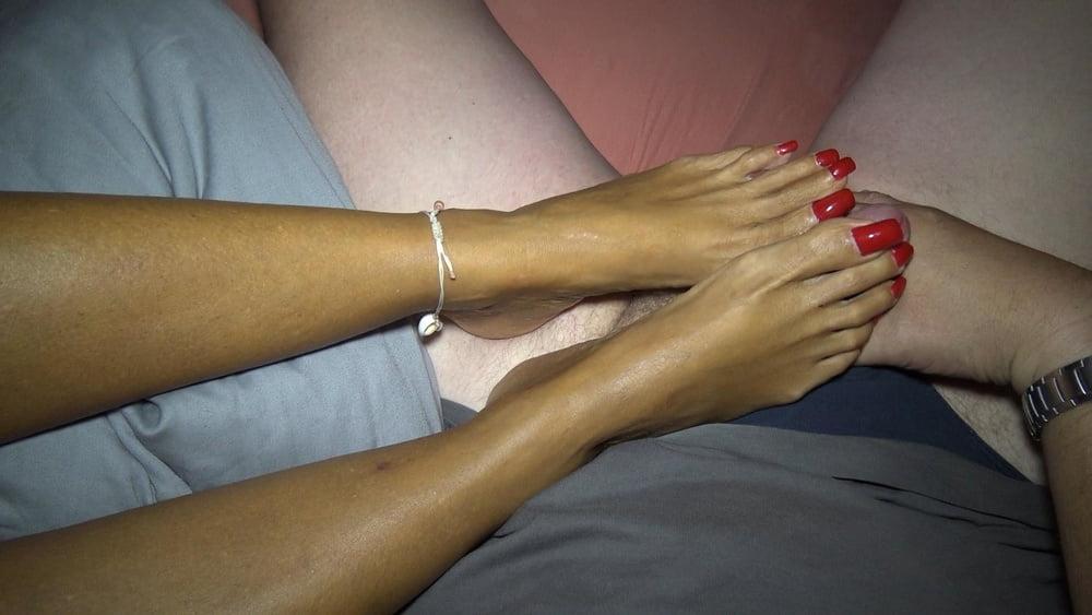 25P long toenails footjob