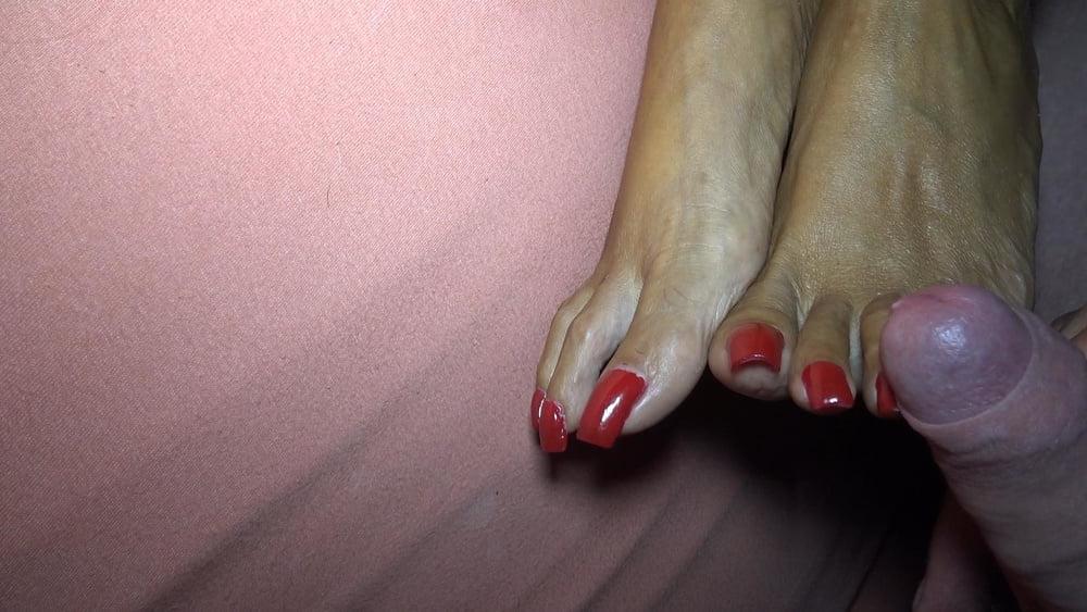 25P long toenails footjob