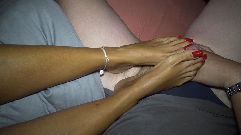 25P long toenails footjob