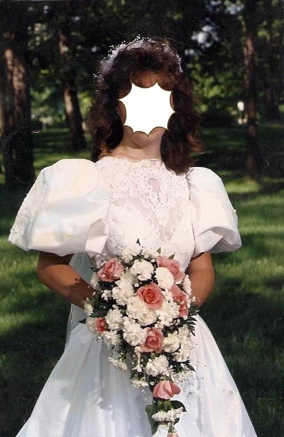 6P WEDDING FEMALE DRESS ON AND OFF
