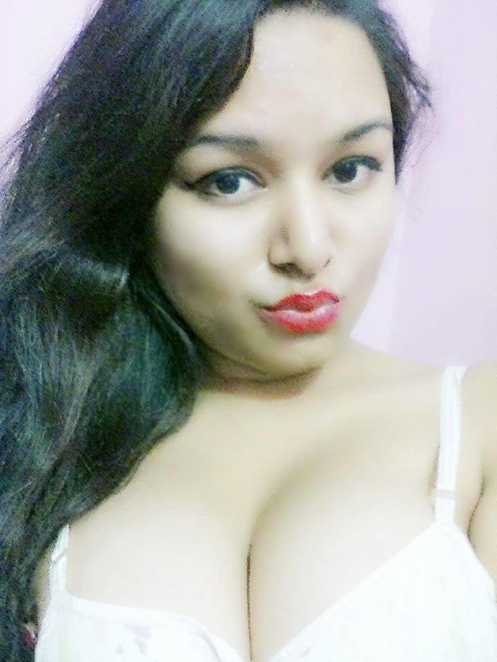 25P Chubby busty indian teen