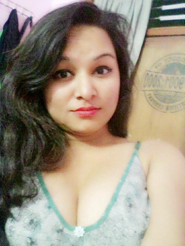25P Chubby busty indian teen