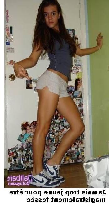 12P French captions  spankable shorts