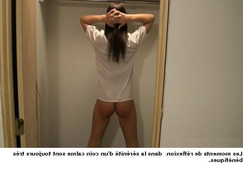 12P French captions  spankable shorts