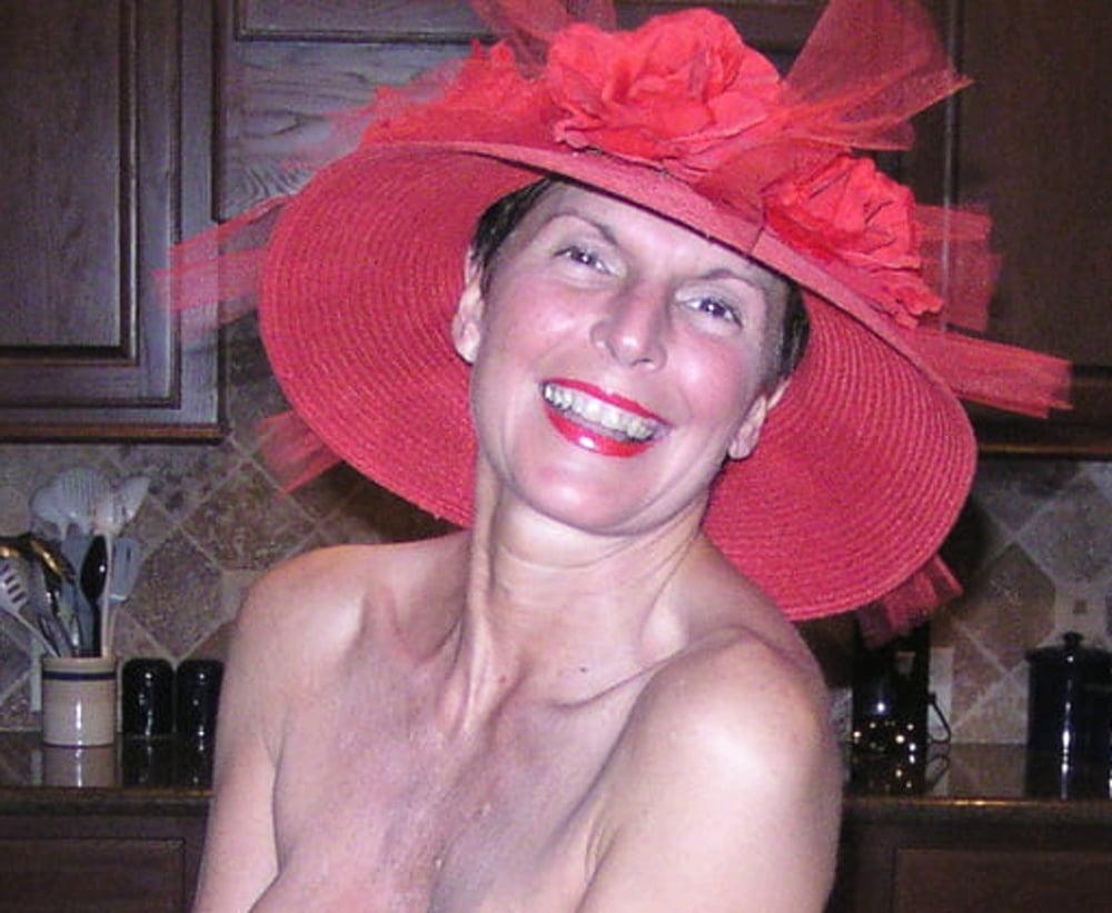 13P Red Hat - Red Heels