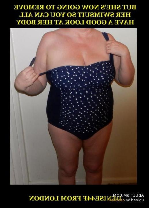 16P SWIMSUIT STRIPTEASE !