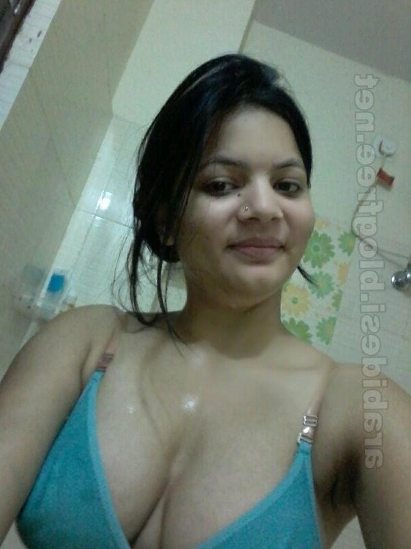 25P busty indian aunty