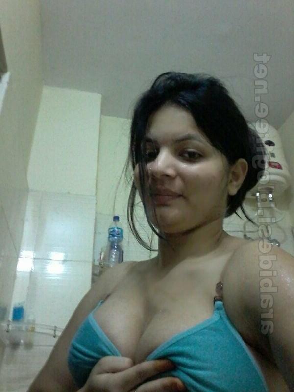 25P busty indian aunty