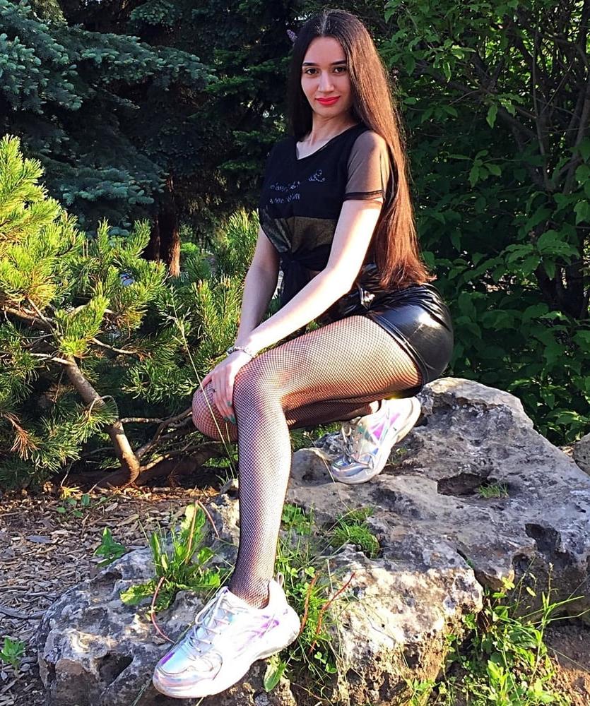 25P Young Pantyhose Loving Girl