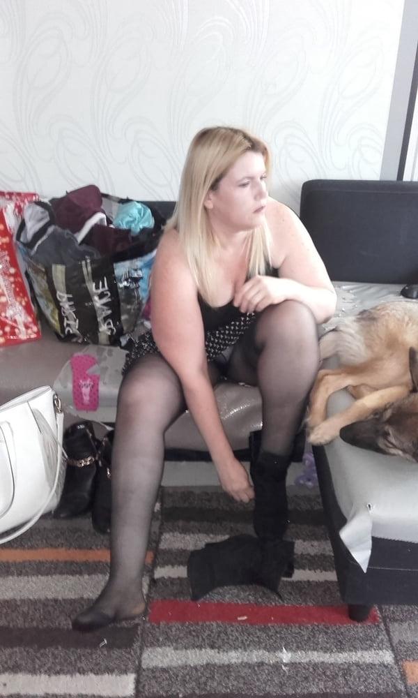 14P FRENCH MILF HAIRY WHORE FROM HAUTE SAVOIE LAURA 34 Y