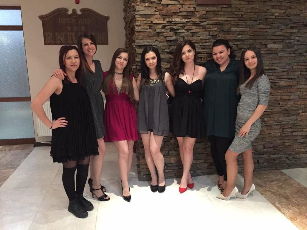 25P sexy females in tights pantyhose nylons 110