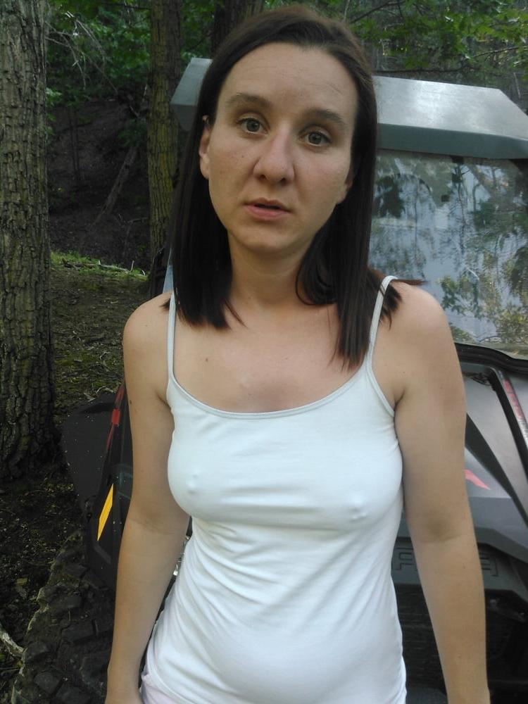 17P 27yo Slutty Kayla from WV With Some Outdoor Photos