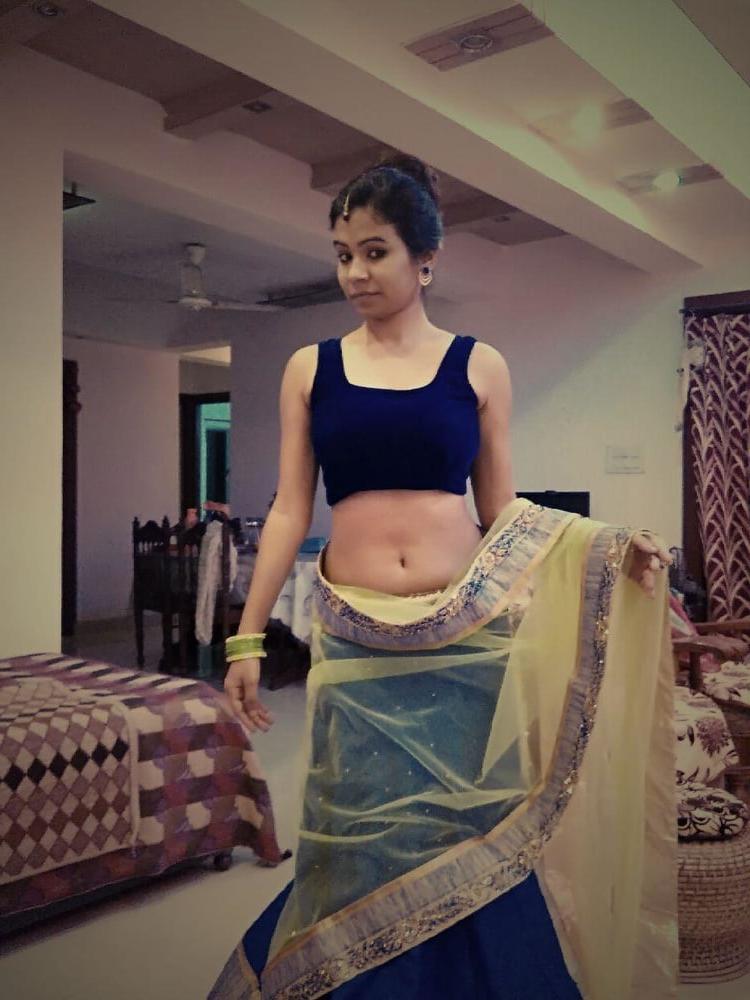 25P Desi busty married slut