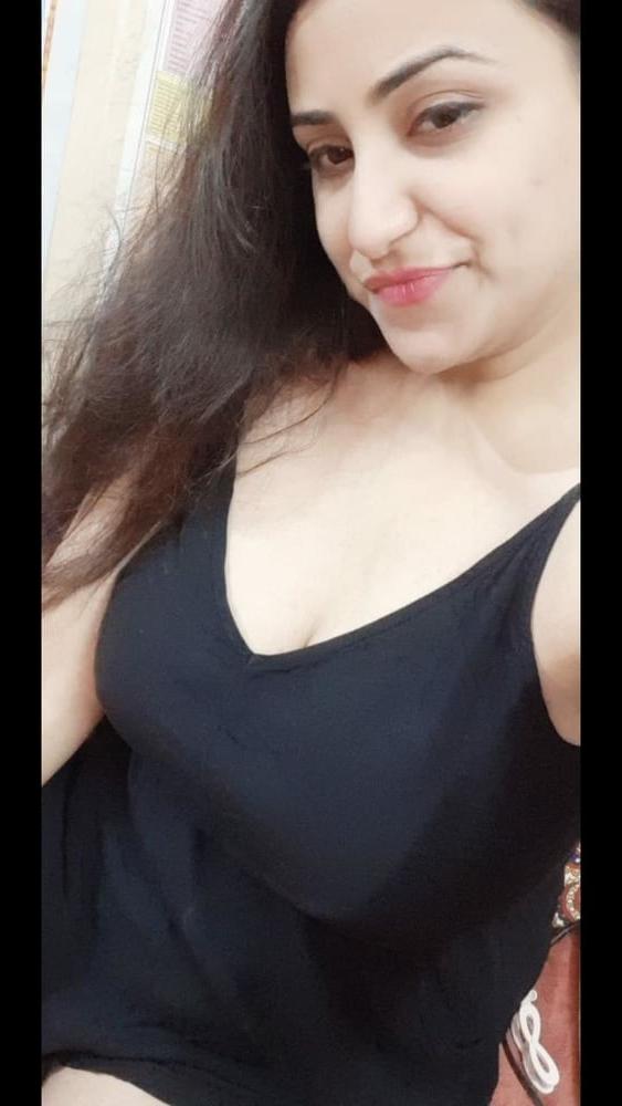 25P Busty punjabi milf