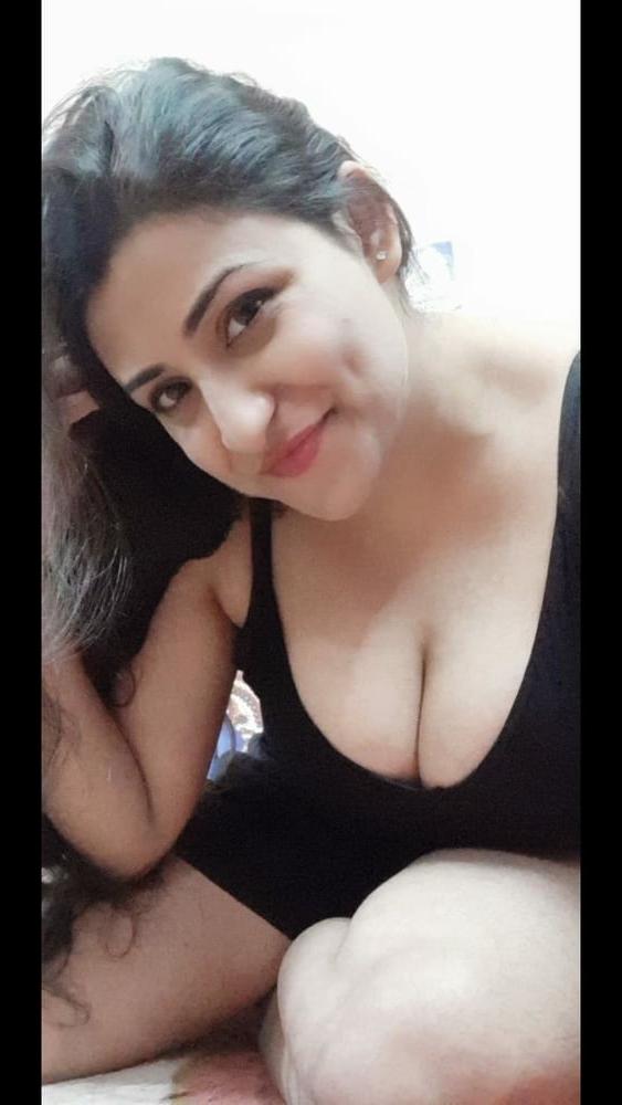 25P Busty punjabi milf