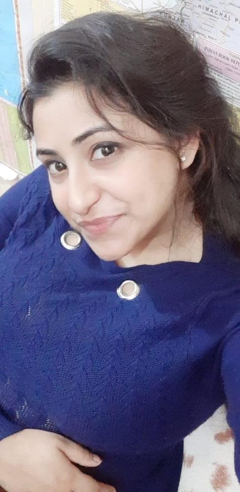 25P Busty punjabi milf
