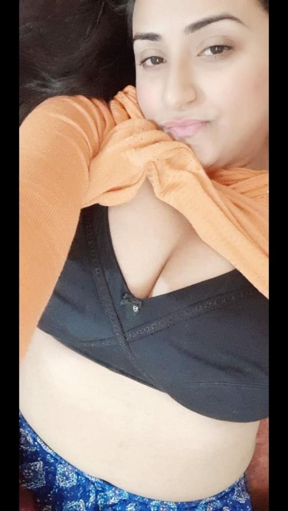 25P Busty punjabi milf