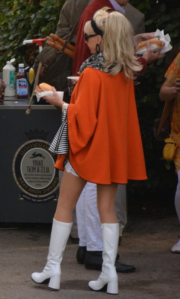 25P Goodwood Revival 03 - Posh Cunts in Pantyhose