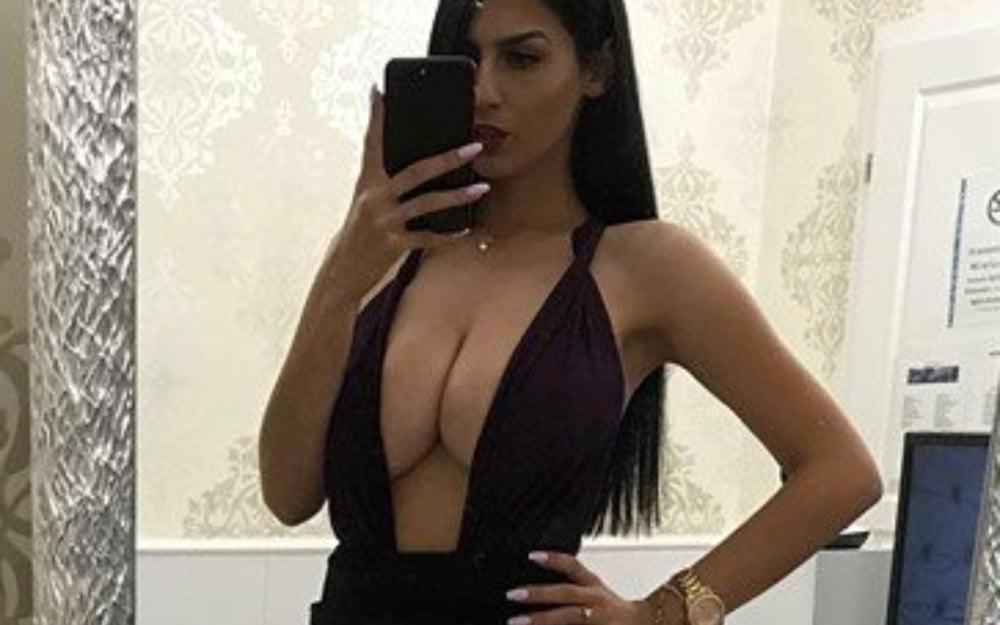 25P Busty Web Model