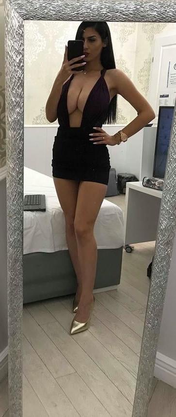 25P Busty Web Model