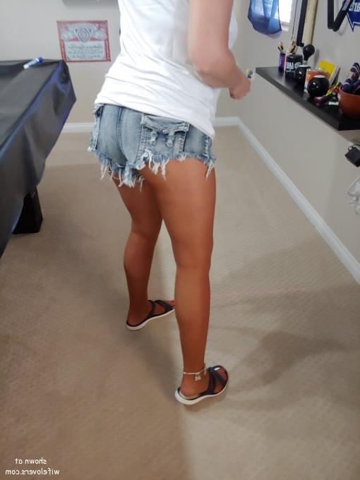 25P I want to put my strange dick nside this pantyhose slut