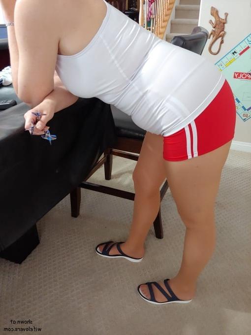25P I want to put my strange dick nside this pantyhose slut