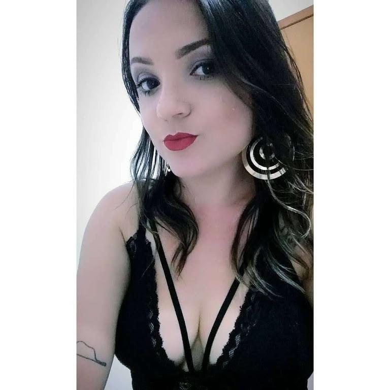 25P putinha gostosa