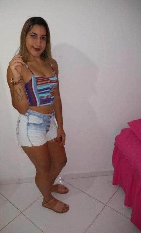 25P putinha gostosa