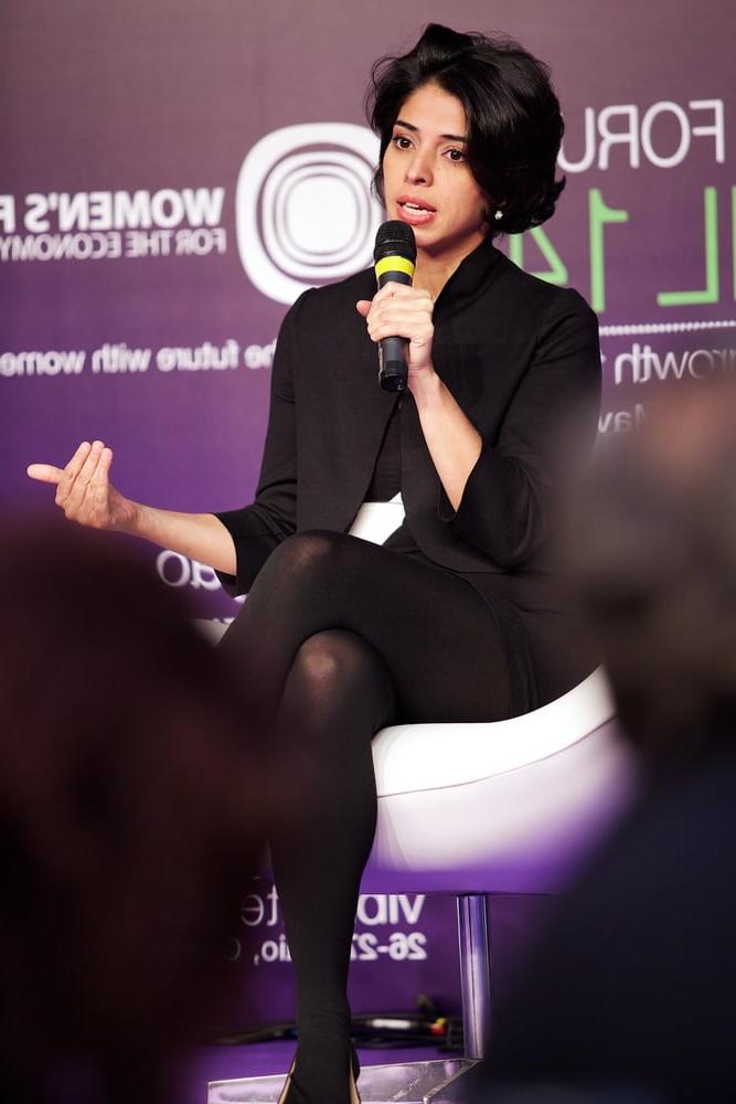 25P Conference Cunts in Pantyhose Part 2