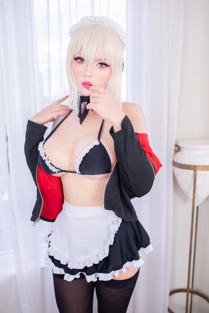 25P KMFX - French Maid