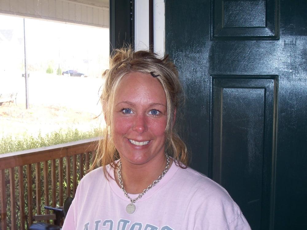 25P US Blonde Busty Milf