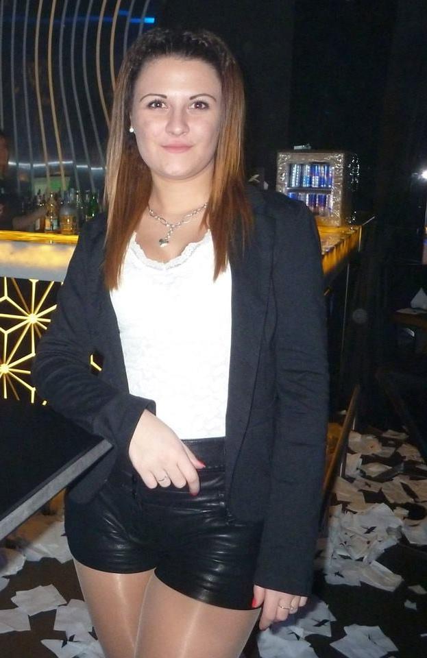 25P sexy females in tights pantyhose nylons 108