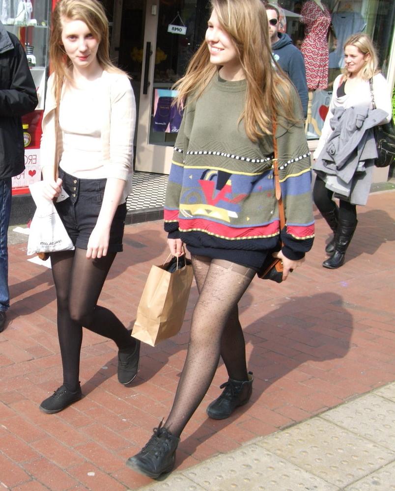 25P More street teens in pantyhose