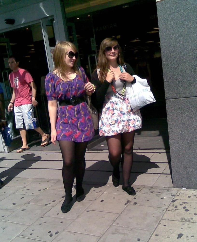 25P More street teens in pantyhose