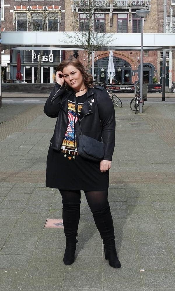 25P sexy ladies in pantyhose 3