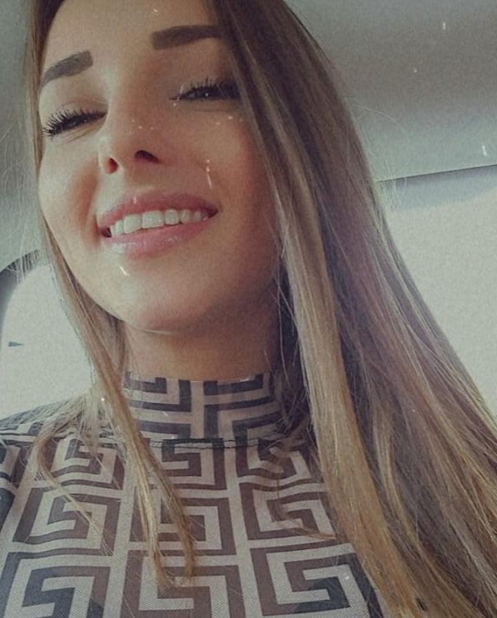 25P Nevena uska mala slatka pickica obrijana- Serbian girl