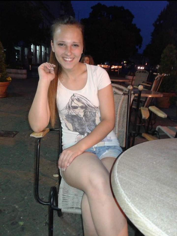 25P Nevena uska mala slatka pickica obrijana- Serbian girl
