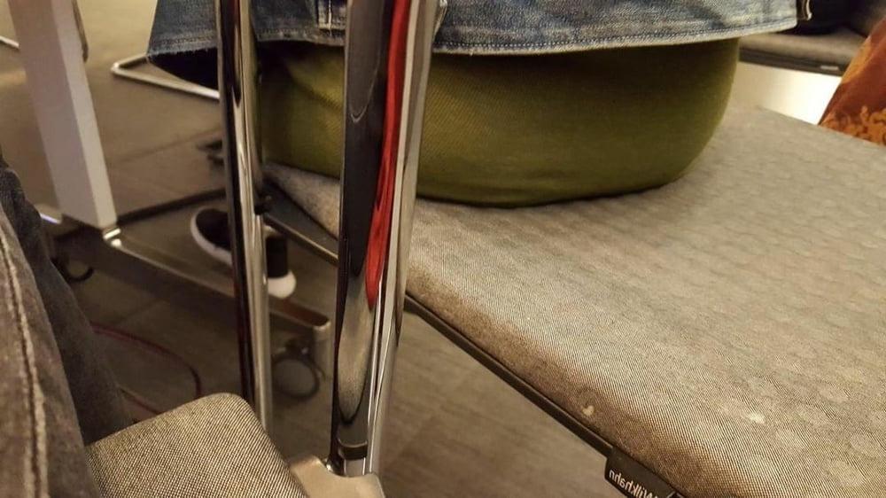 25P Candid ass french