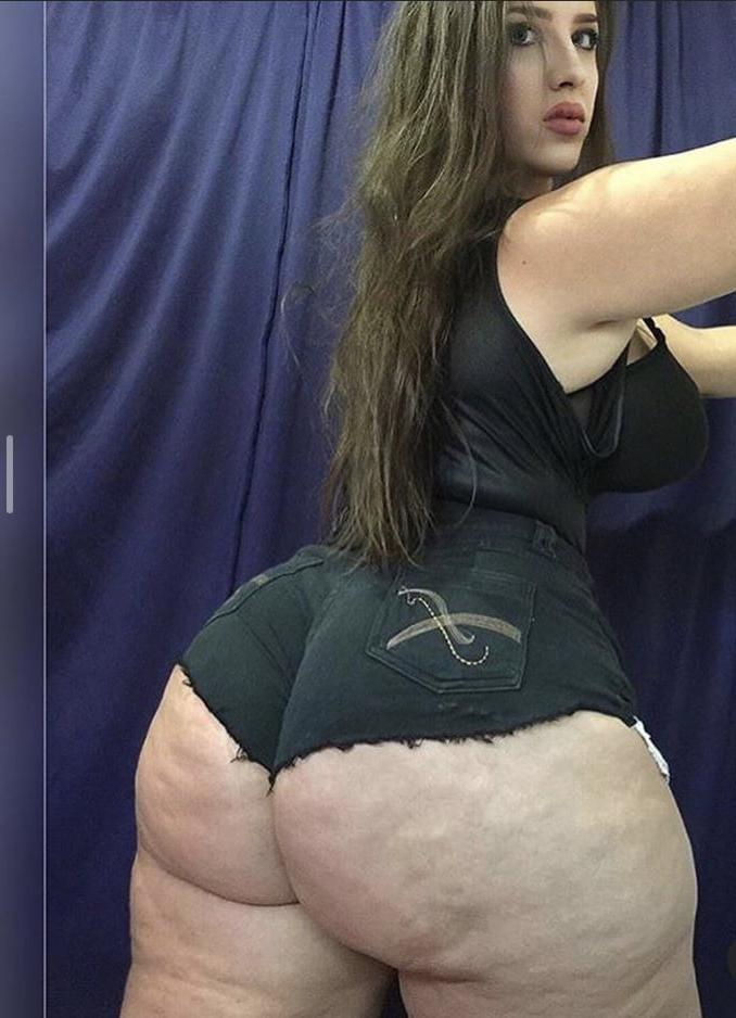 25P Some ass to brighten up your day