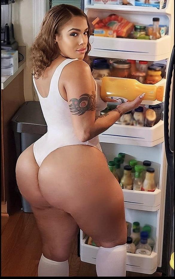 25P Some ass to brighten up your day