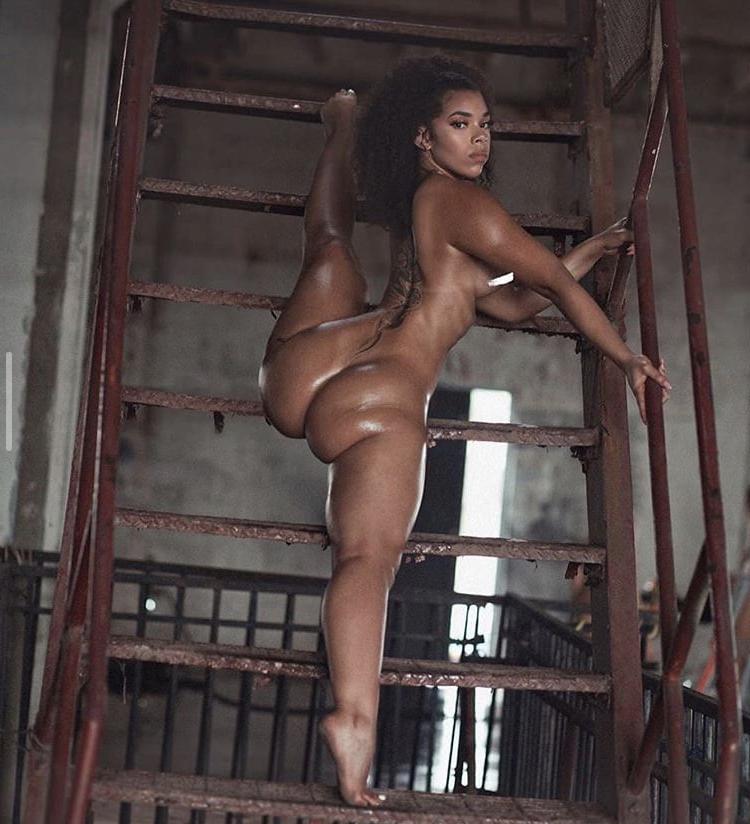 25P Some ass to brighten up your day