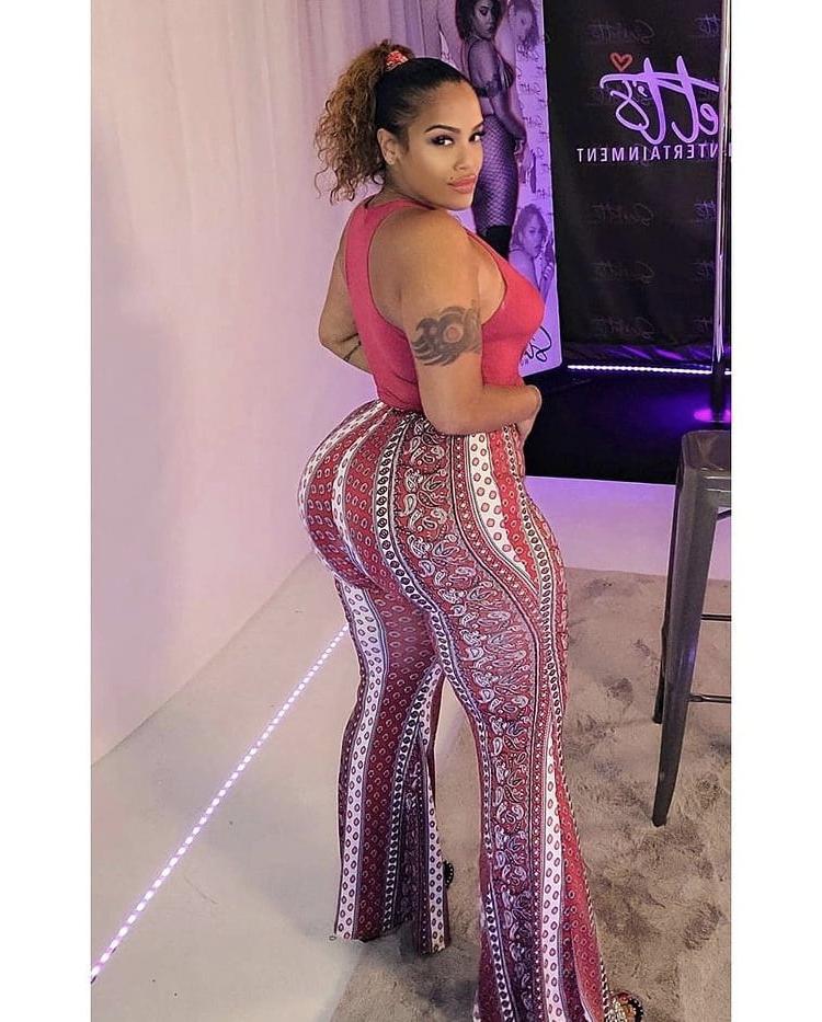25P Some ass to brighten up your day
