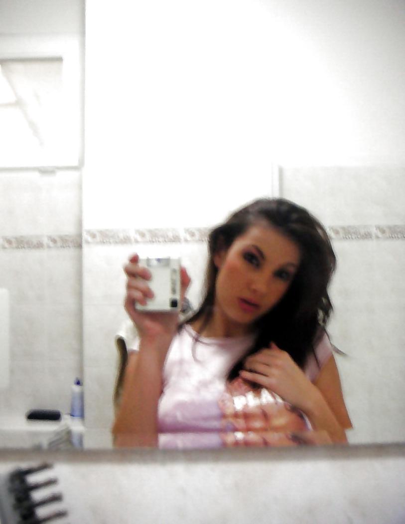 14P Beautiful Amateur Busty Brunette Gallery