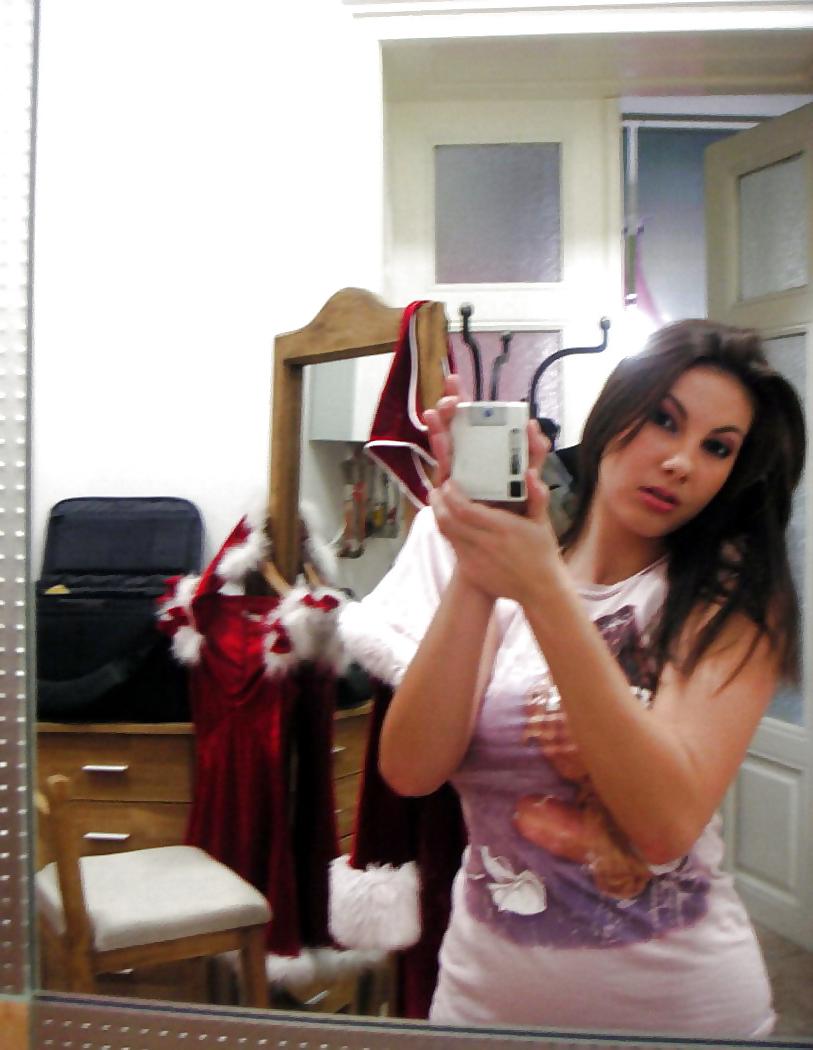 14P Beautiful Amateur Busty Brunette Gallery