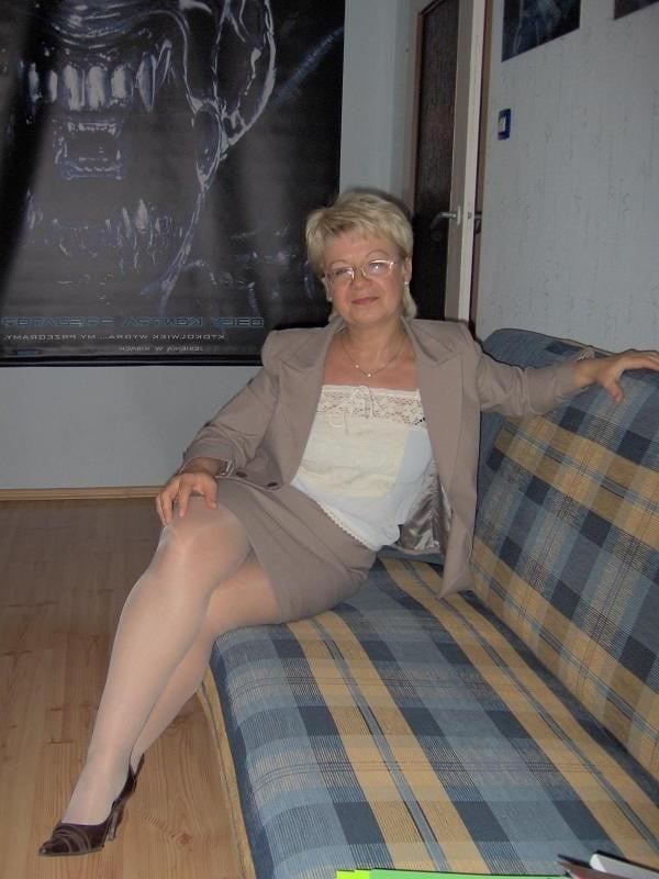 17P sexy ladies in pantyhose 2