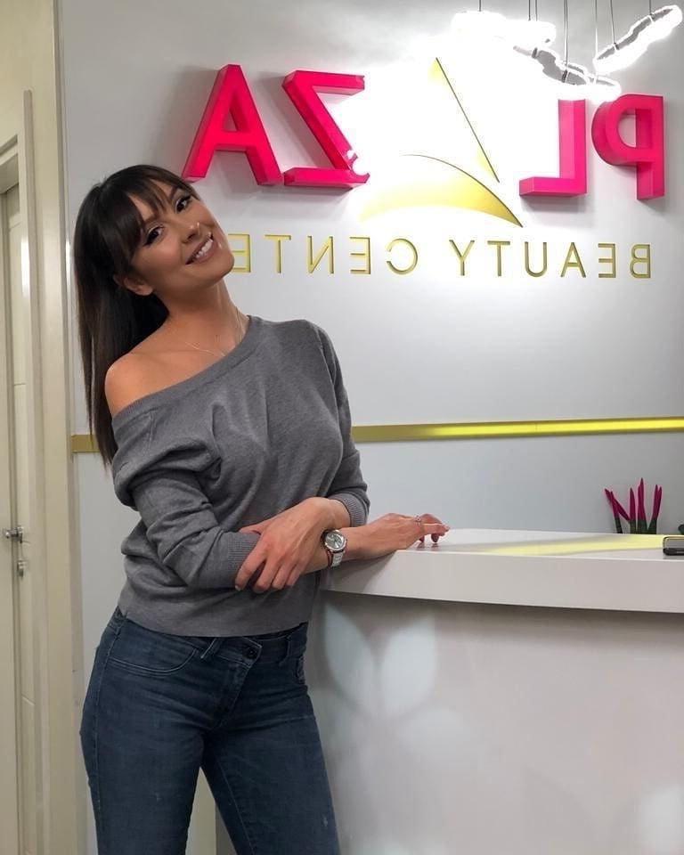 24P Serbian actress Dragana Micalovic