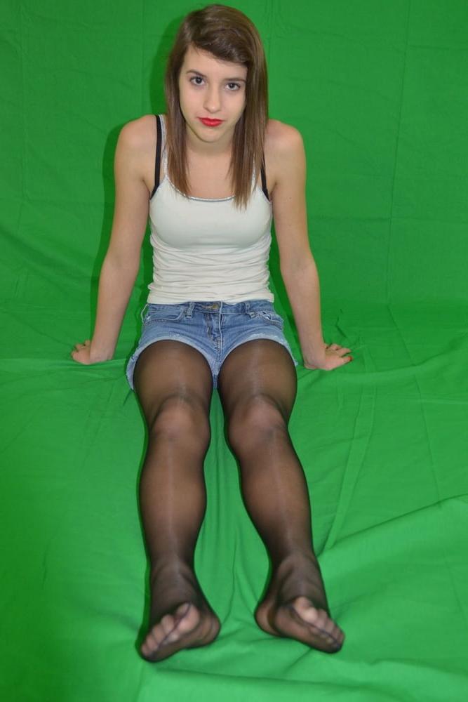 25P More pantyhose teens