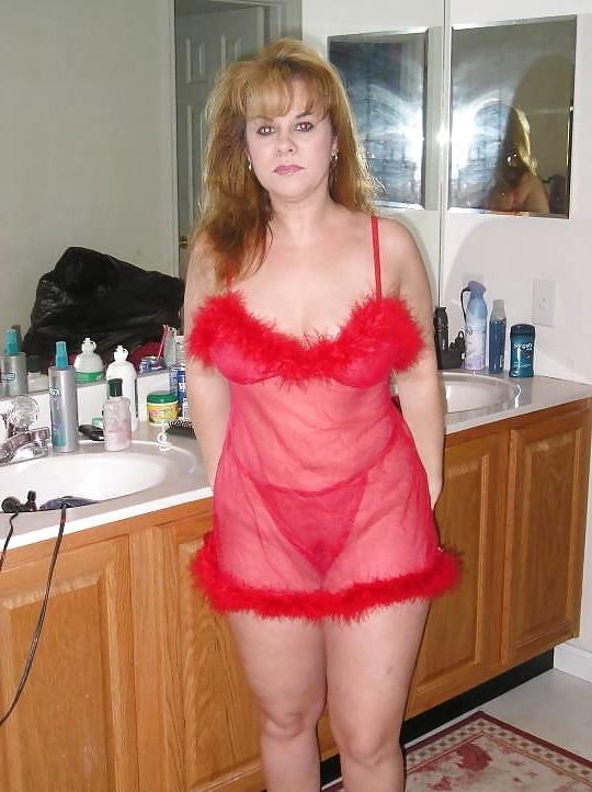 25P Busty Milfs and Moms # 4