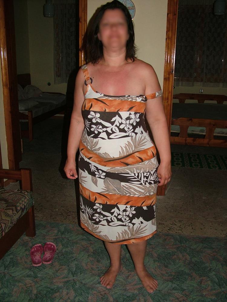 10P The dress drops down....slowly.....