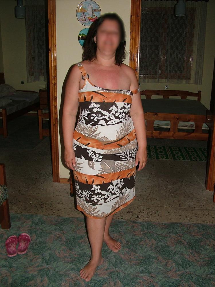 10P The dress drops down....slowly.....